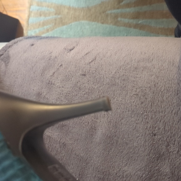 Shoes - Picture 7 of 10